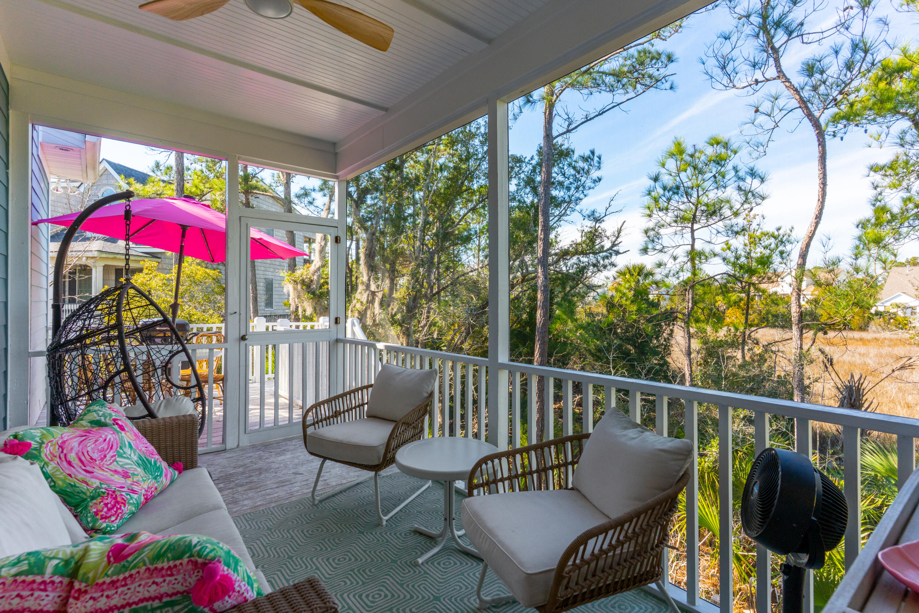 1851 Delacourt Avenue Mount Pleasant, SC 29466 - Photo 30 of 35 1851DelacourtAve-KeenEyeMarketing-055