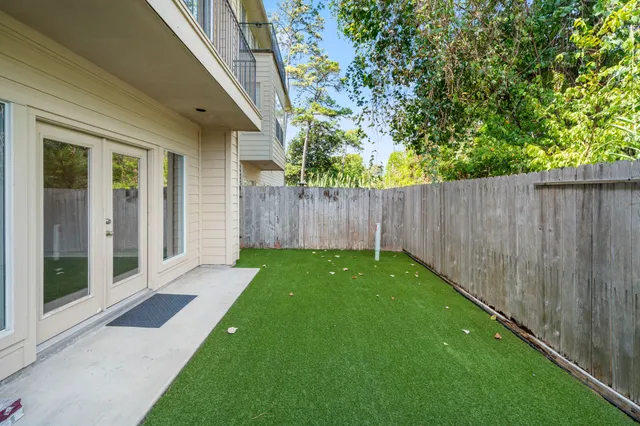 $2,950 | 1726 Stacy Falls, Houston, TX 77008