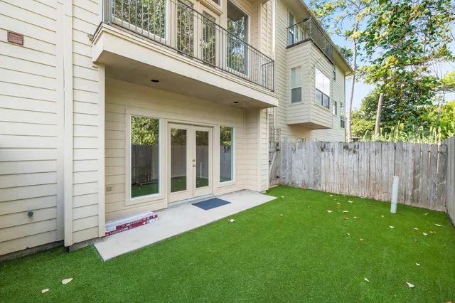 $2,950 | 1726 Stacy Falls, Houston, TX 77008