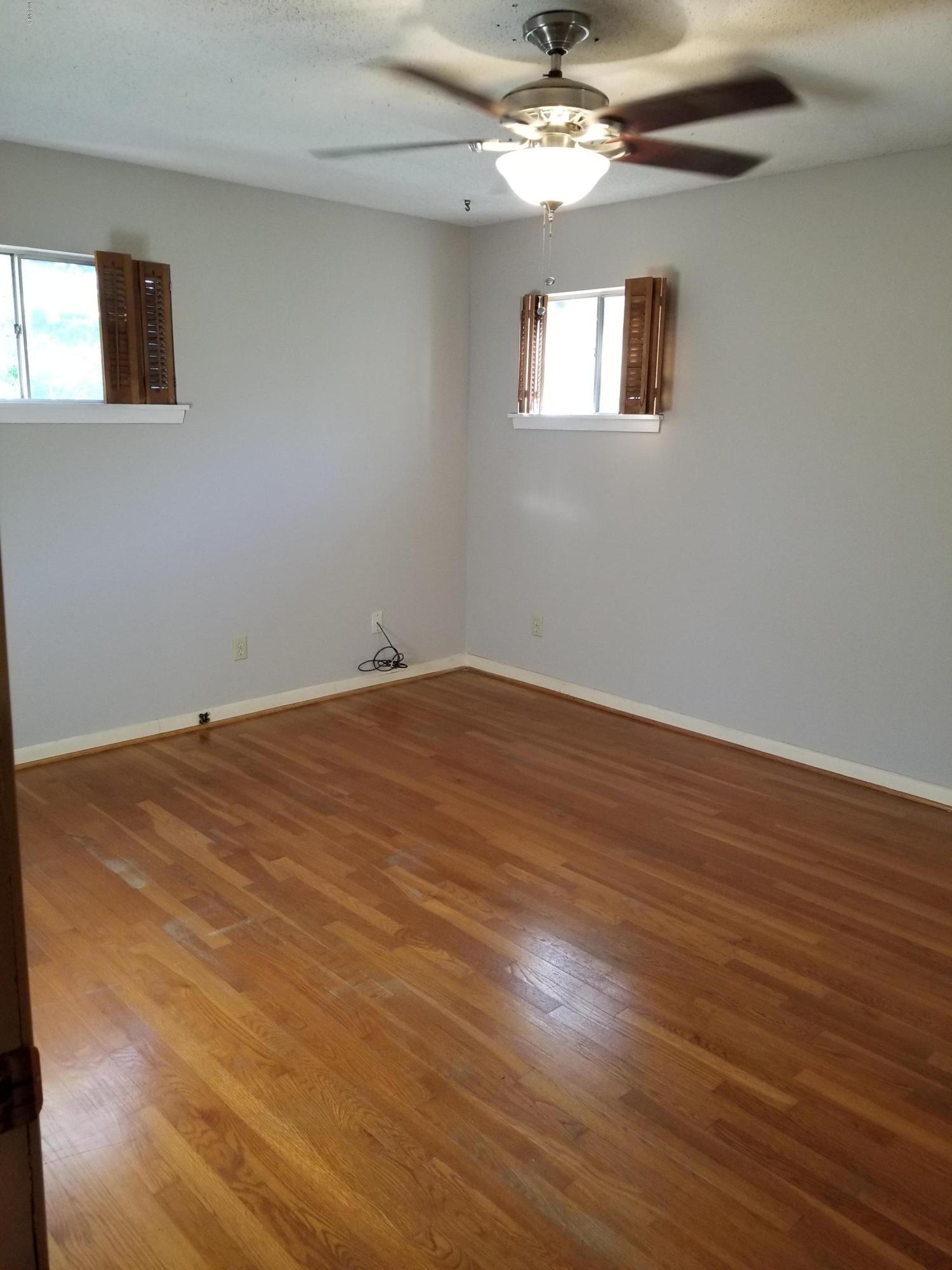 2104 Millswood Road Picayune, MS 39466 - Photo 15 of 39 Master Bedrm-Upstairs