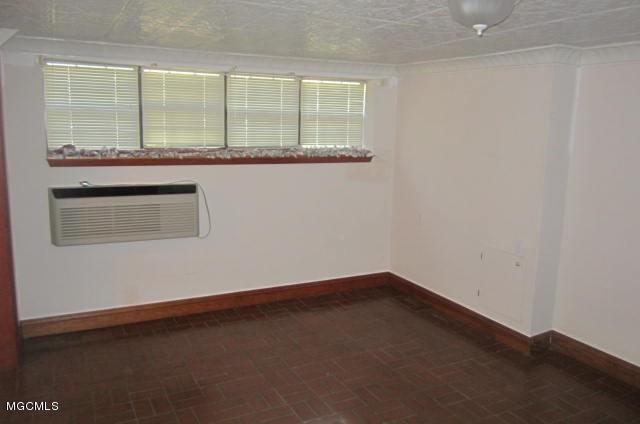 2104 Millswood Road Picayune, MS 39466 - Photo 29 of 39 Bedroom #4/Family Rm