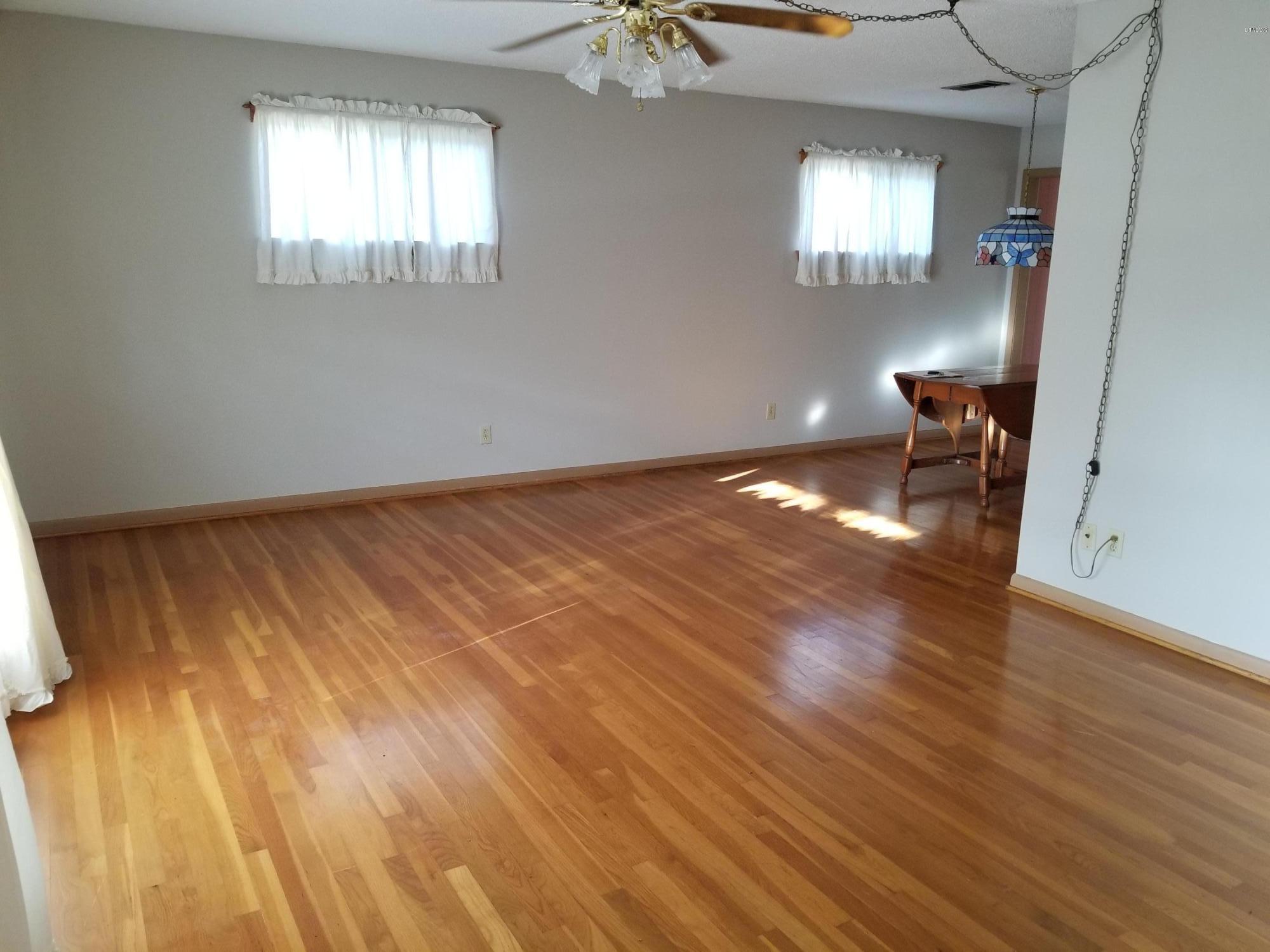 2104 Millswood Road Picayune, MS 39466 - Photo 3 of 39 Living Space/Dining Area