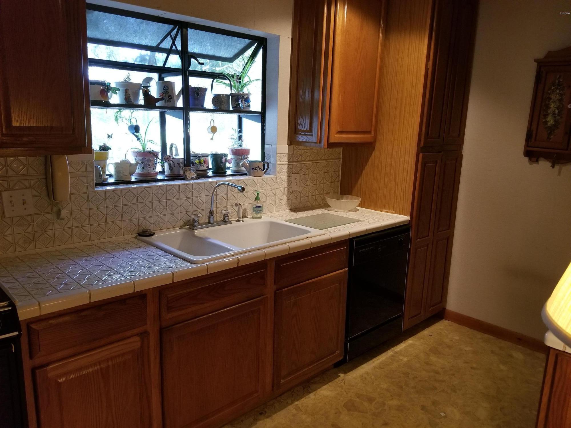 2104 Millswood Road Picayune, MS 39466 - Photo 5 of 39 Kitchen