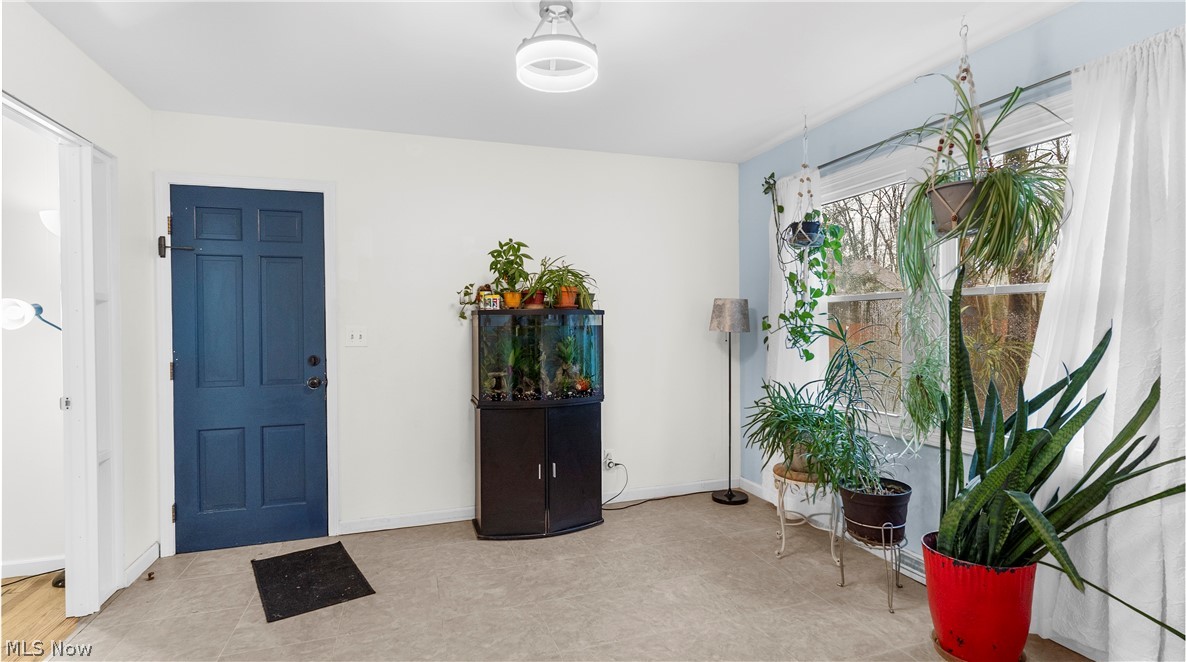 7401 Mines Road Southeast Warren, OH 44484 - Photo 24 of 48