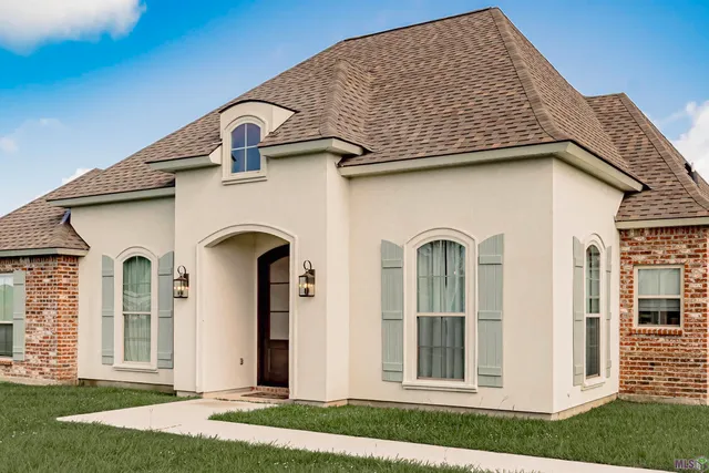 $352,900 | 105 Andrew Street, New Roads, LA 70760