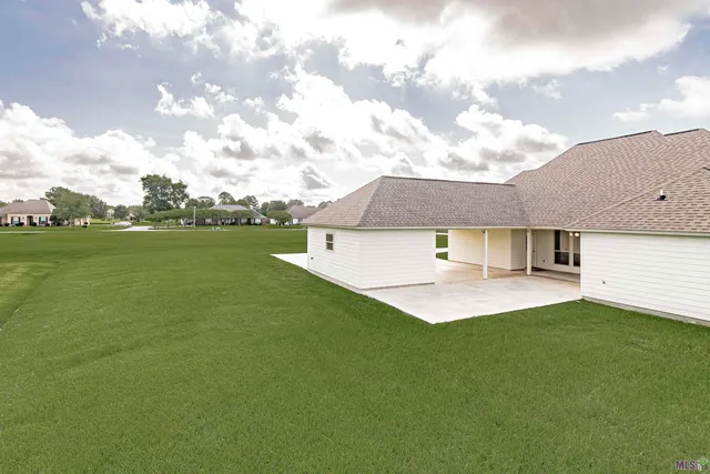 $352,900 | 105 Andrew Street, New Roads, LA 70760