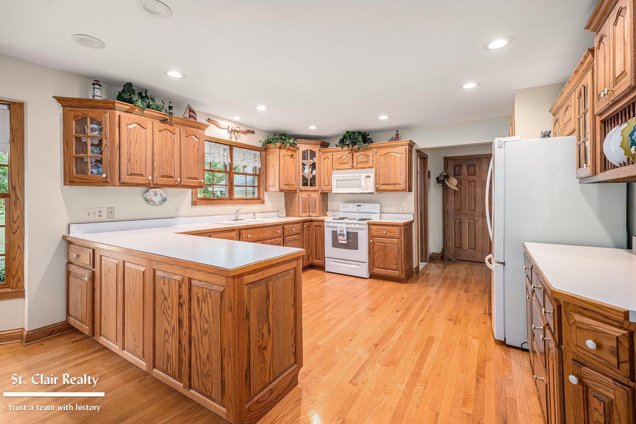 2350 Wadhams Road St. Clair, MI 48079 - Photo 8 of 32 50193066-abfbcb21-512a-49e6-adb5-bf11d47c7a84.JPG