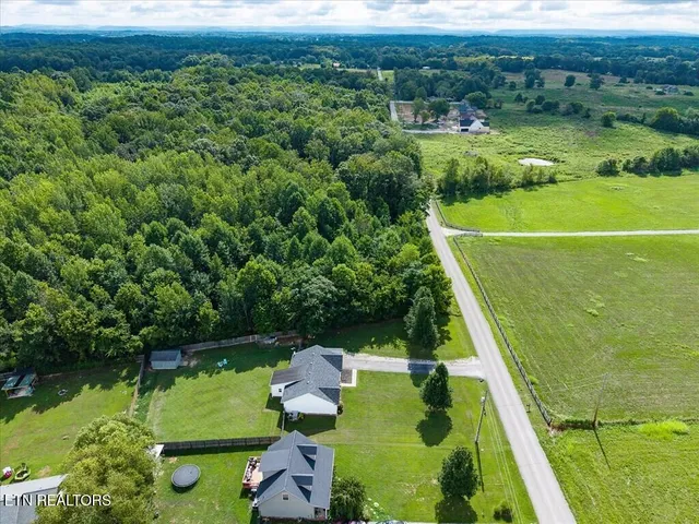 $285,000 | 6775 Thomas Twin Oak Road, Baxter, TN 38544