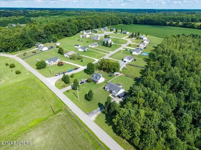 $285,000 | 6775 Thomas Twin Oak Road, Baxter, TN 38544