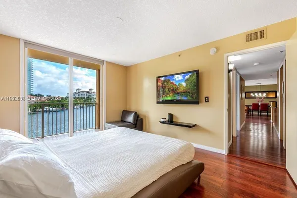 $2,850 | 19999 East Country Club Drive, Unit 1302, Aventura, FL 33180
