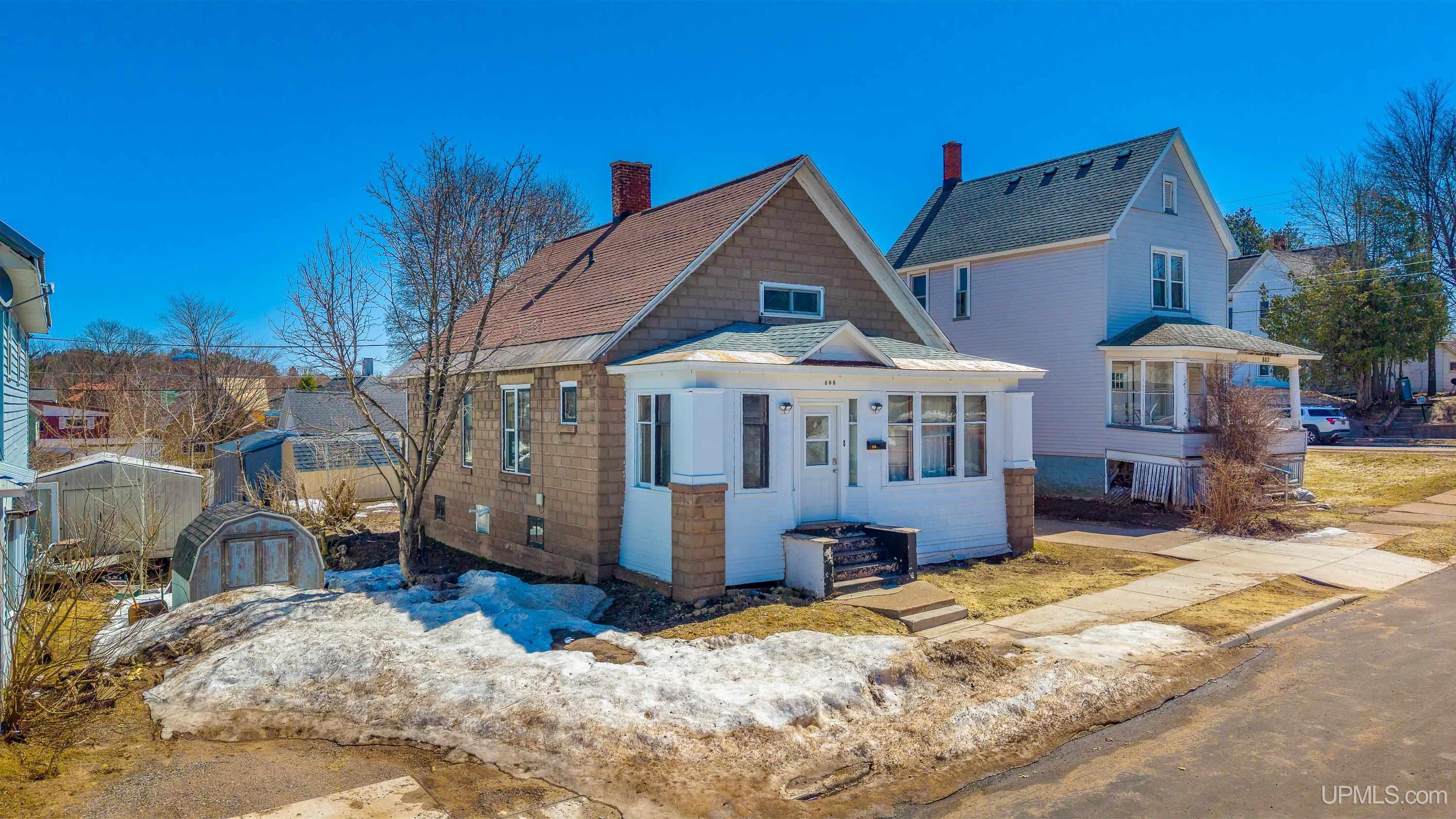 806 North 1st Street Ishpeming, MI 49849 - Photo 1 of 27