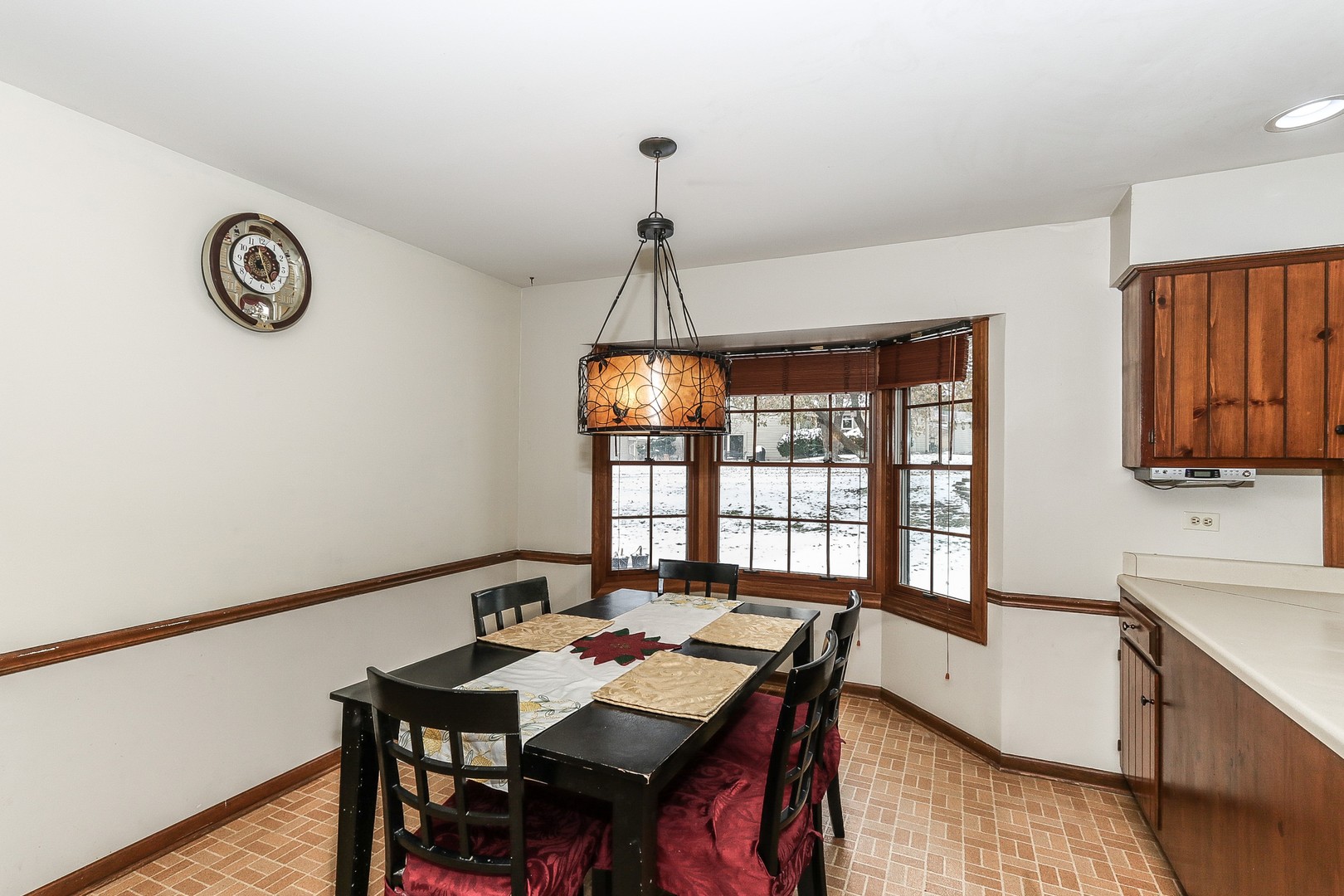 2856 Sun Valley Road Lisle, IL 60532 - Photo 14 of 32