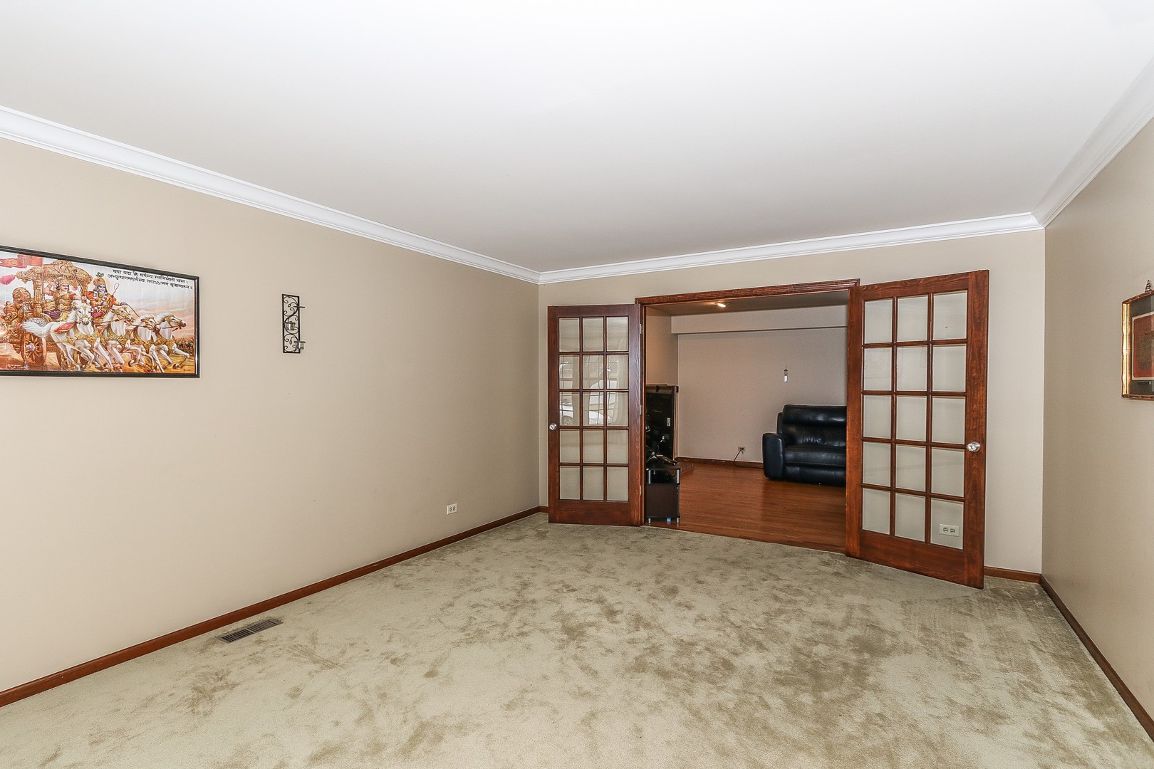 2856 Sun Valley Road Lisle, IL 60532 - Photo 5 of 32