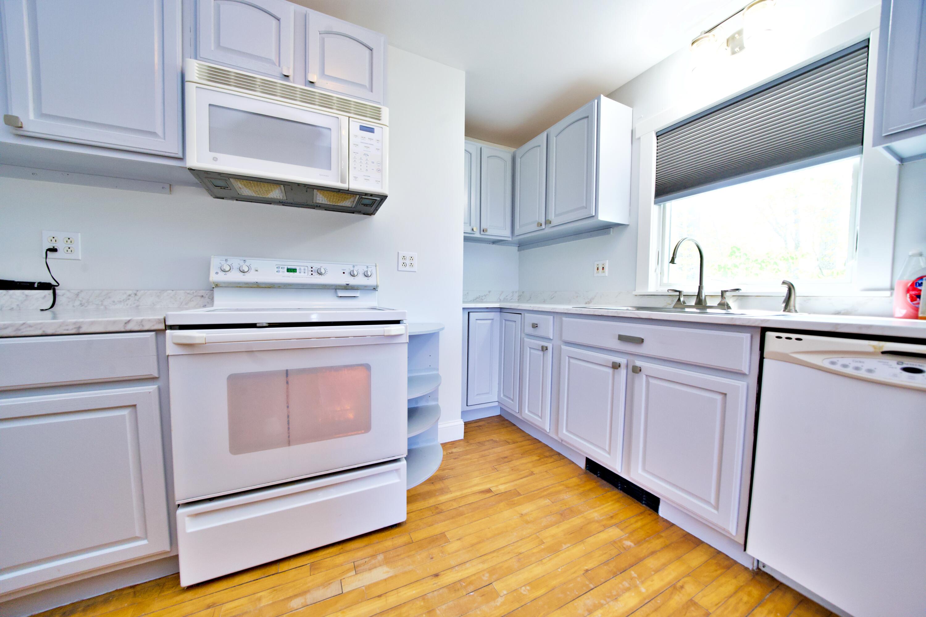 12 Gould Road Orono, ME 04473 - Photo 13 of 29 DSC02552