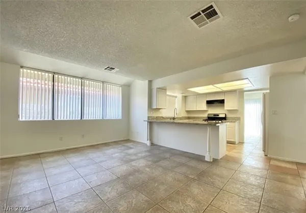 $399,000 | 2655 Par 4 Lane, Las Vegas, NV 89142