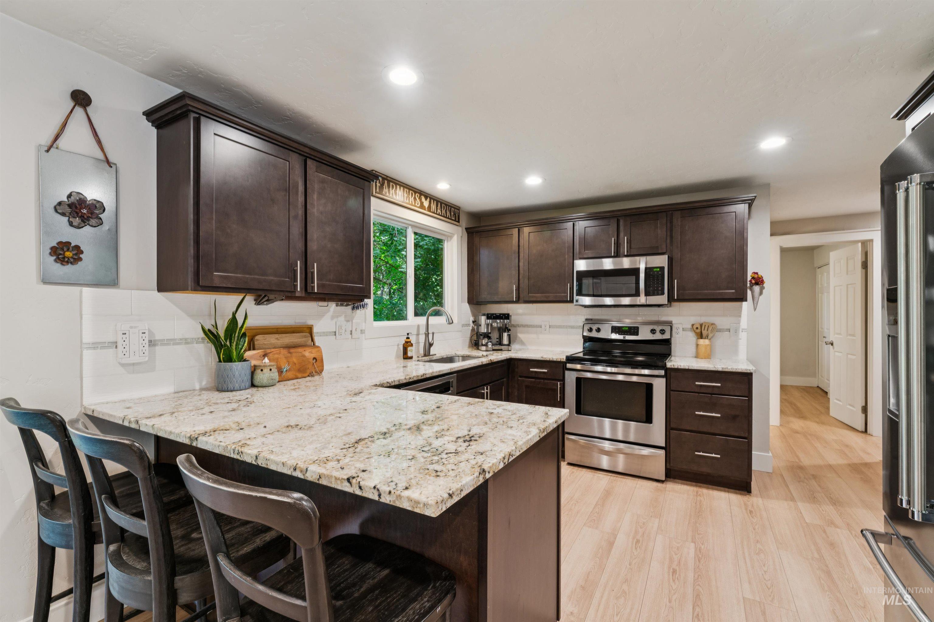 359 North Rene Place Eagle, ID 83616 - Photo 13 of 50
