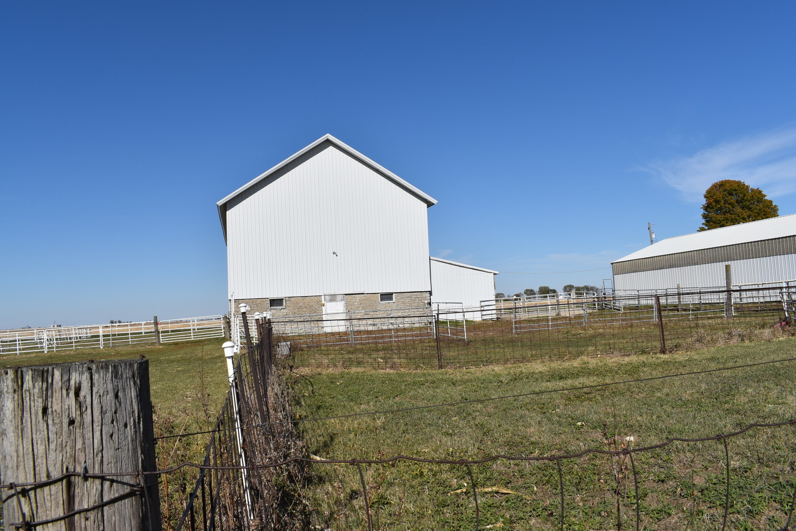 9898 East 1200 N Road Chenoa, IL 61726 - Photo 43 of 50 a view of a terrace
