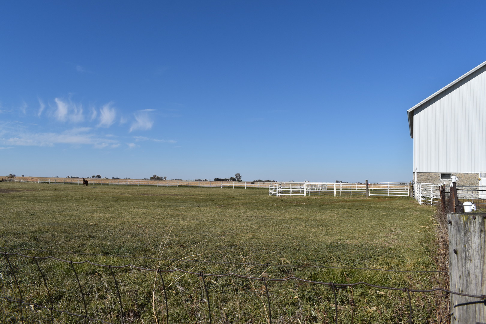 9898 East 1200 N Road Chenoa, IL 61726 - Photo 45 of 50 a view of an ocean view and beach