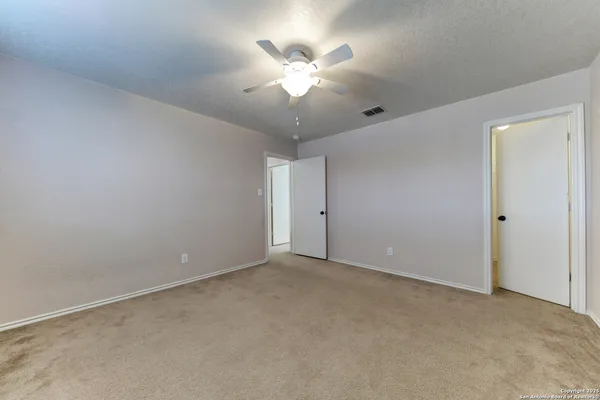 $1,595 | 7927 Horse Hollow, San Antonio, TX 78244