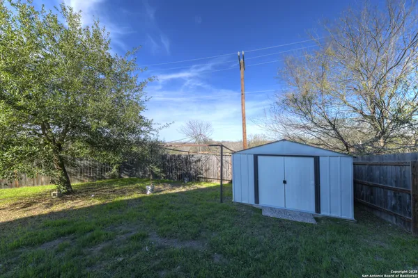 $1,595 | 7927 Horse Hollow, San Antonio, TX 78244