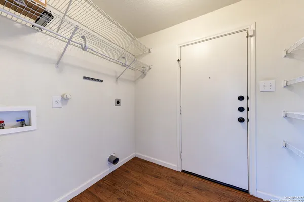 $1,595 | 7927 Horse Hollow, San Antonio, TX 78244