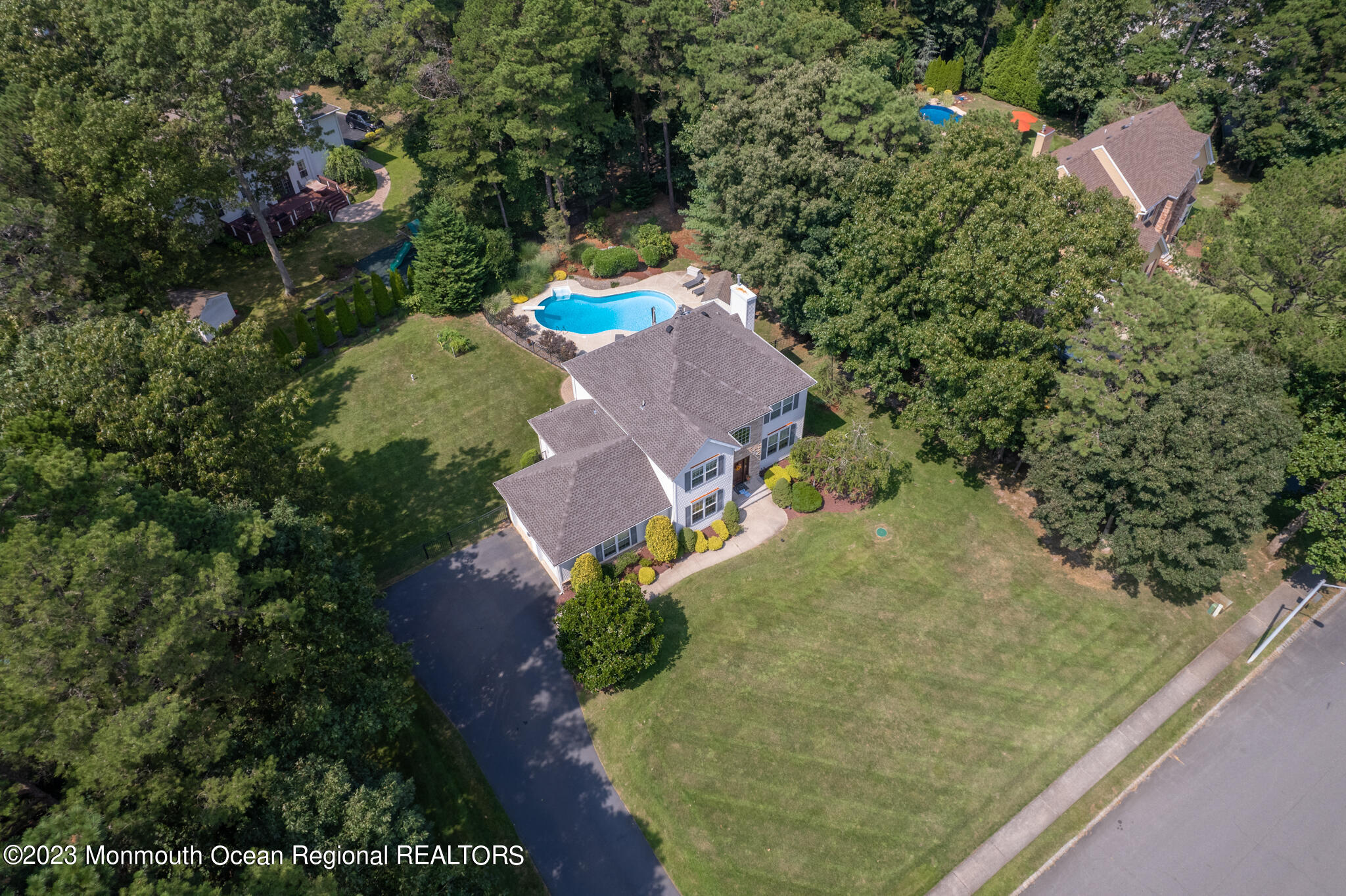 68 Erin Drive Jackson, NJ 08527 - Photo 38 of 40 an aerial view of a house