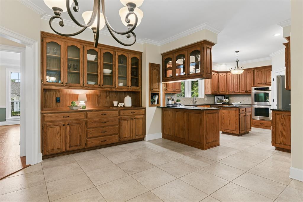 41 Oak Forrest Circle Denton, TX 76210 - Photo 6 of 29 Built-in cabinetry for plenty of storage