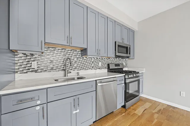 $1,600,000 | 295 Broadway, Bayonne, NJ 07002