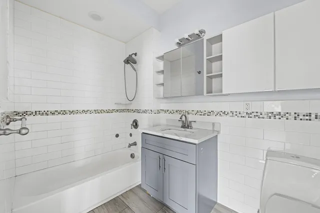 $1,600,000 | 295 Broadway, Bayonne, NJ 07002