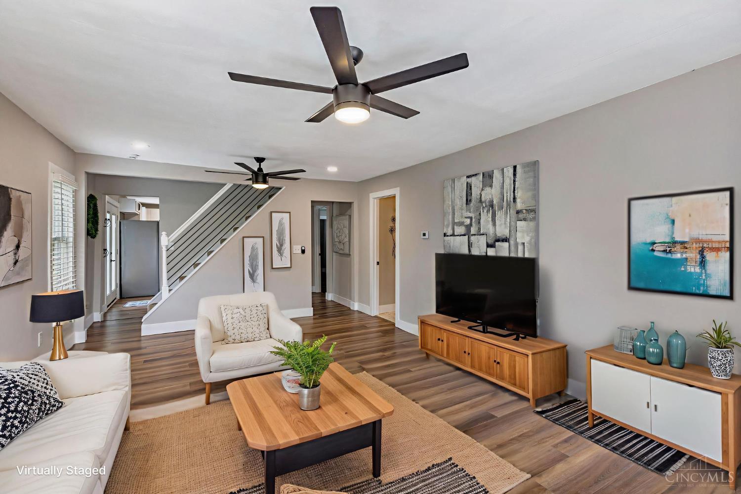 5753 Boomer Road Cincinnati, OH 45247 - Photo 7 of 40