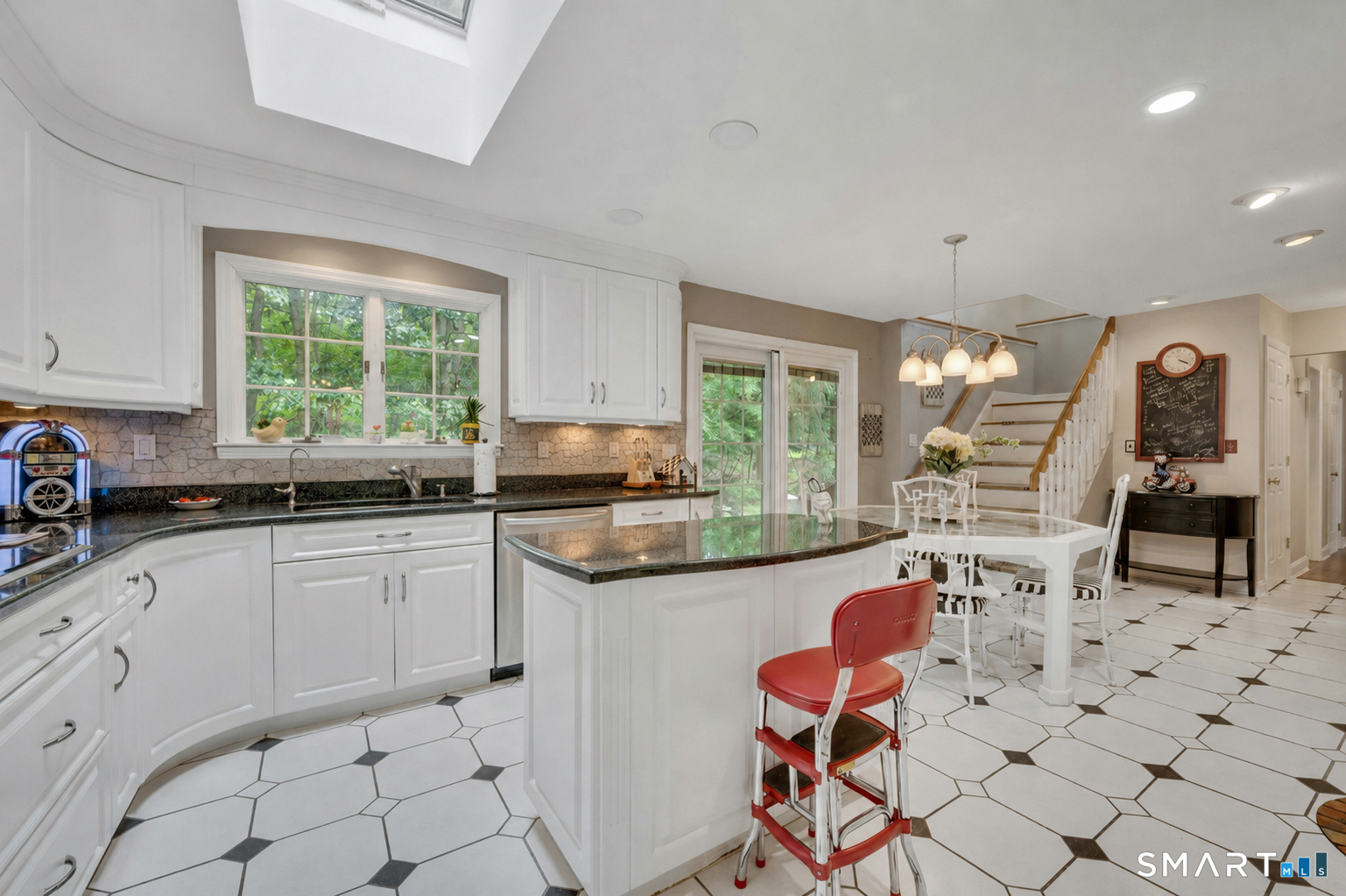 450 Westover Road Stamford, CT 06902 - Photo 11 of 29