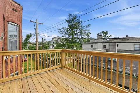 $169,900 | 422 Lake Avenue, Unit 5, St. Louis, MO 63108