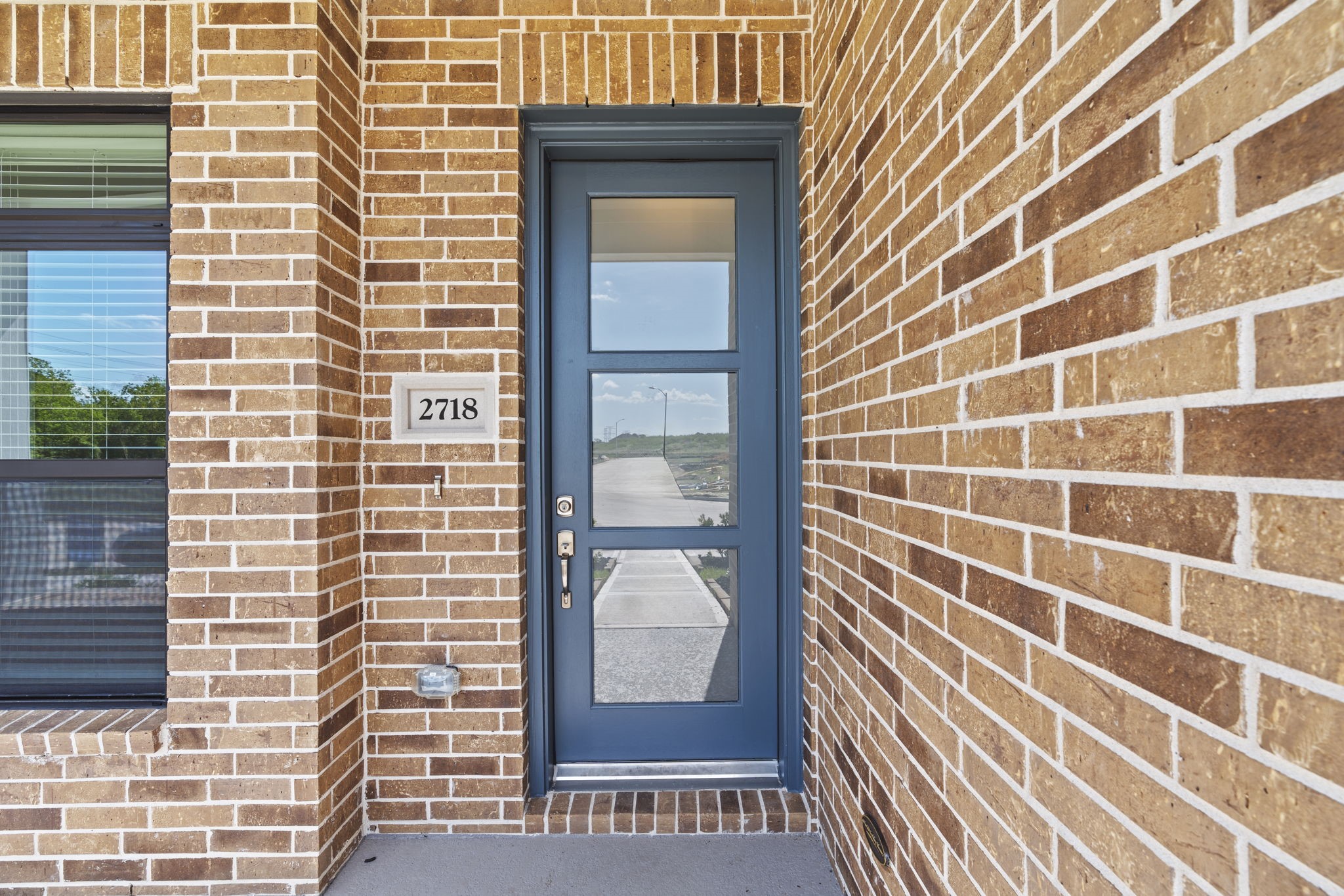 2718 Cottage Place Rosharon, TX 77583 - Photo 13 of 26
