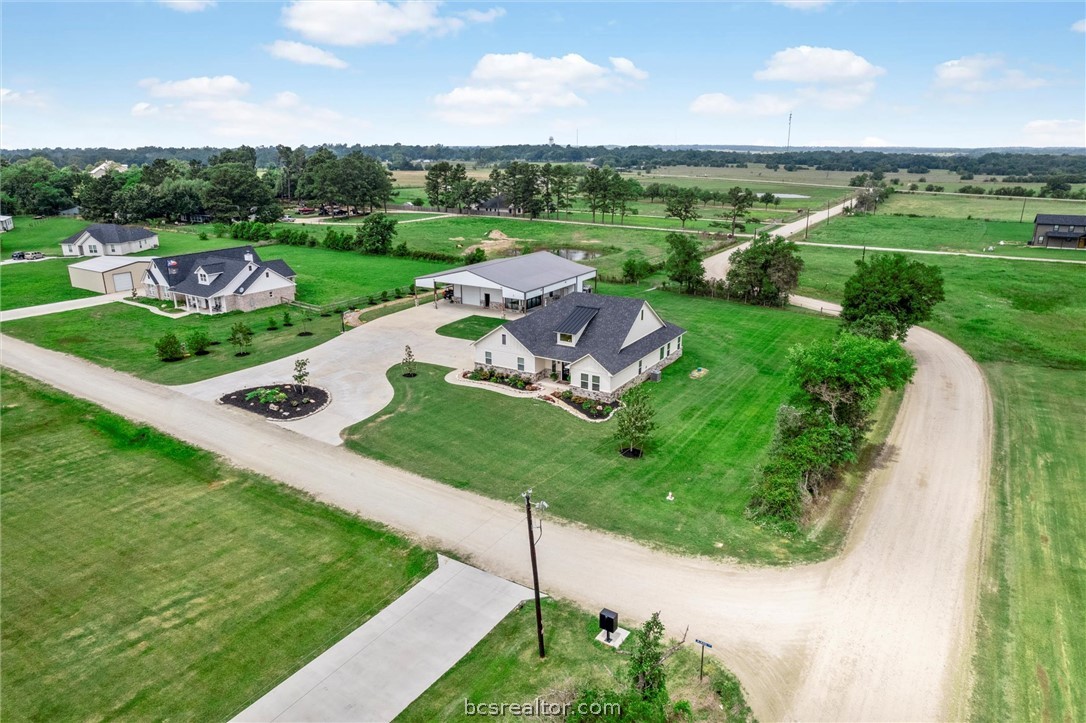 914 Axis Lane Franklin, TX 77856 - Photo 1 of 50