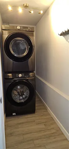 a close up view of washer and dryer
