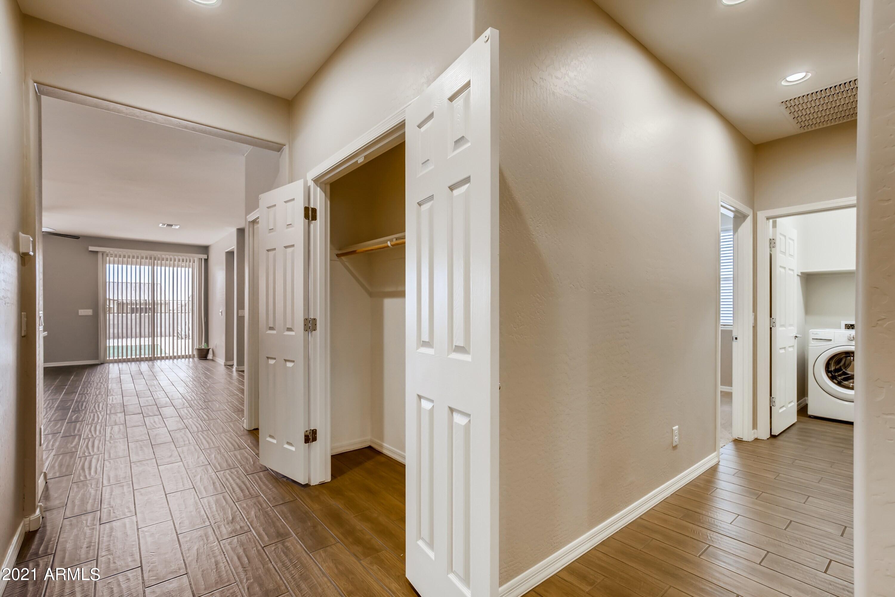 17735 West Sandy Road Goodyear, AZ 85338 - Photo 20 of 25 48 Hallway