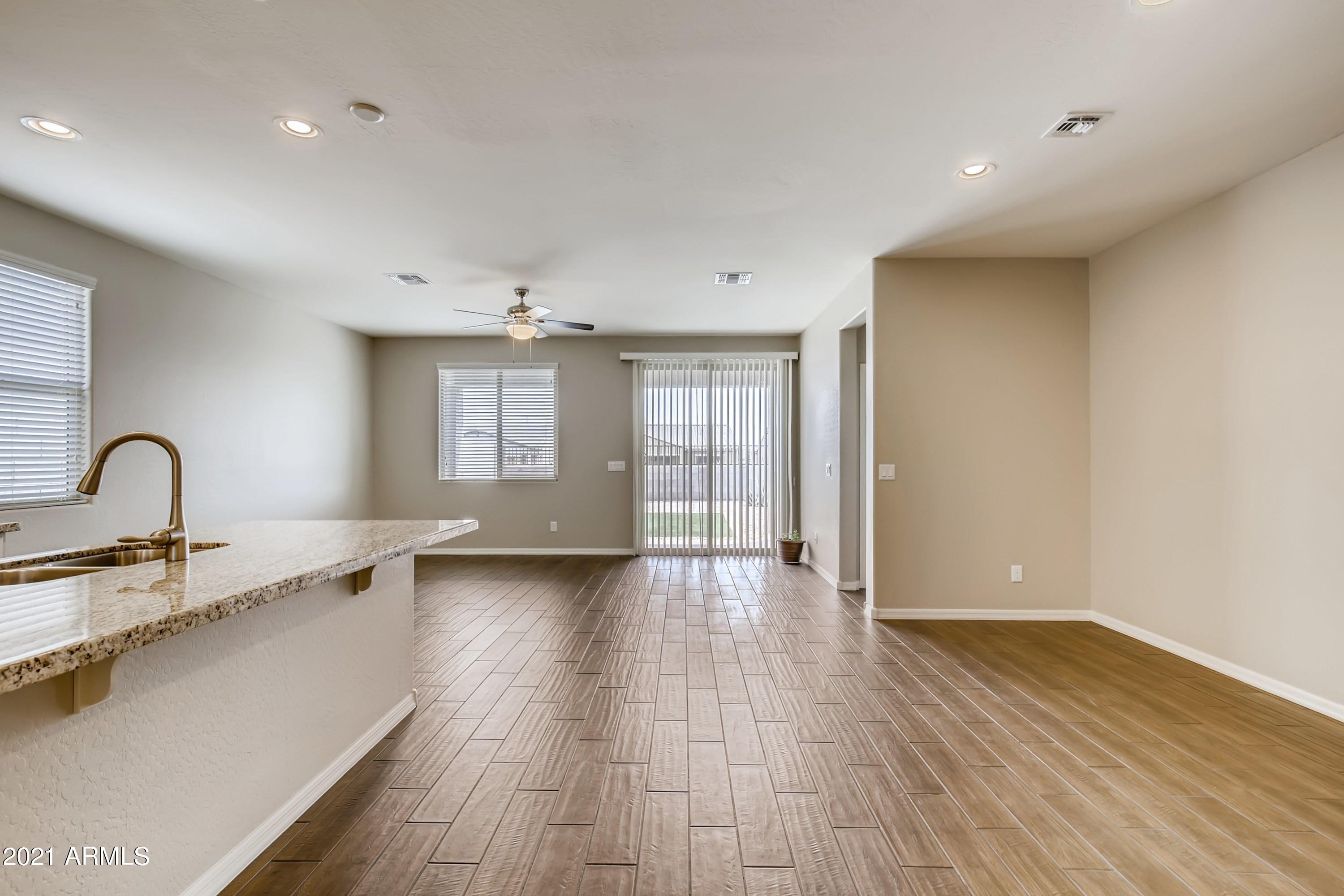 17735 West Sandy Road Goodyear, AZ 85338 - Photo 5 of 25 13 Dining Room