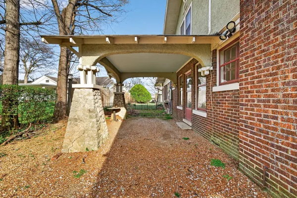 $649,000 | 813 Barrow Court, Columbia, TN 38401