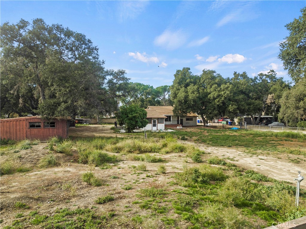 24811 Meadview Avenue Newhall, CA 91321 - Photo 2 of 73 a view of a fountain in front of the house