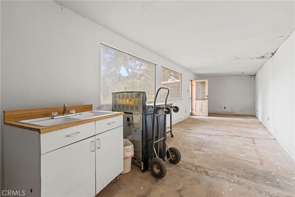 24811 Meadview Avenue Newhall, CA 91321 - Photo 50 of 73 a view of a storage & utility room
