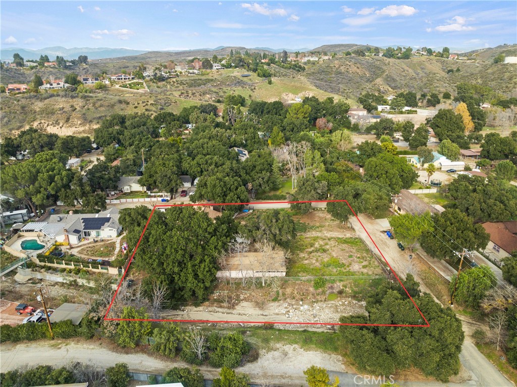 24811 Meadview Avenue Newhall, CA 91321 - Photo 69 of 73 an aerial view of residential houses with outdoor space