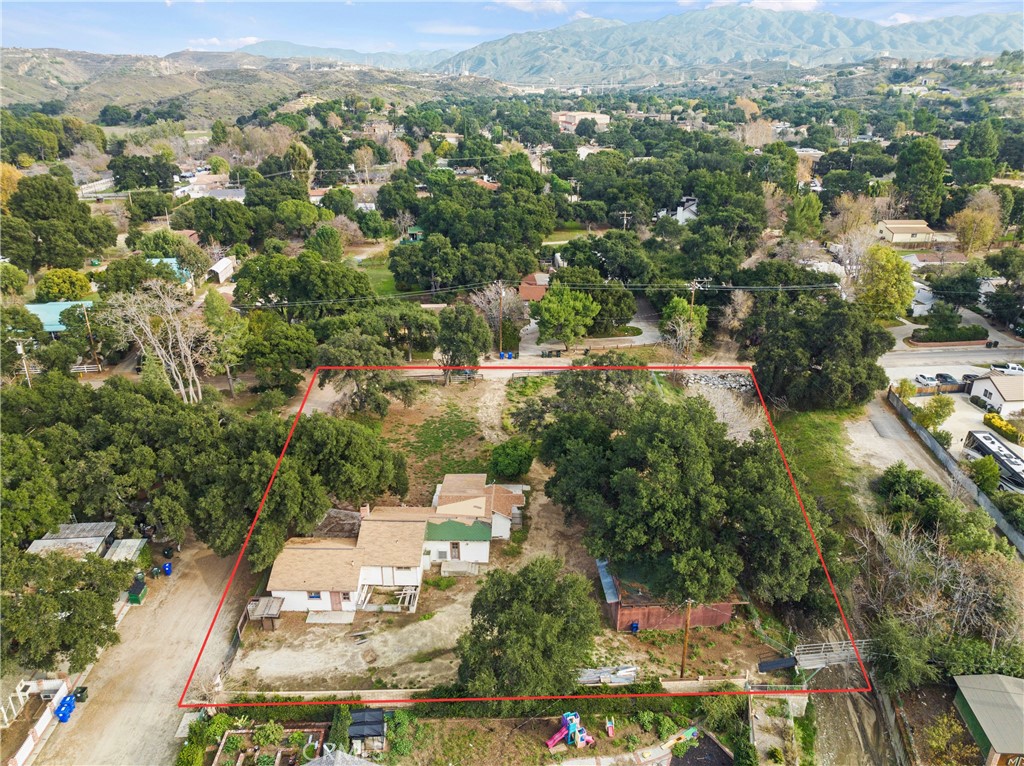 24811 Meadview Avenue Newhall, CA 91321 - Photo 71 of 73 an aerial view of residential houses with outdoor space and trees