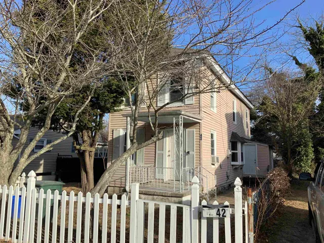 $2,200 | 42 East Greenfield Avenue, Pleasantville, NJ 08232