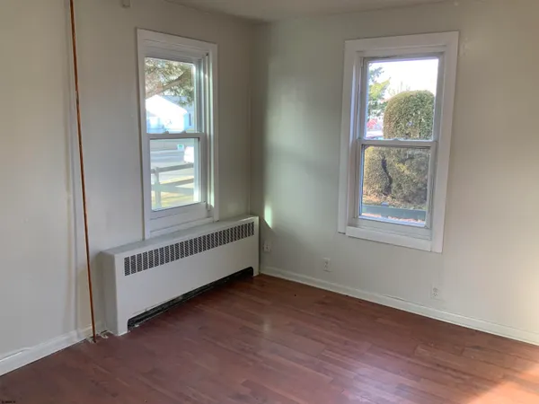 $2,050 | 42 East Greenfield Avenue, Pleasantville, NJ 08232