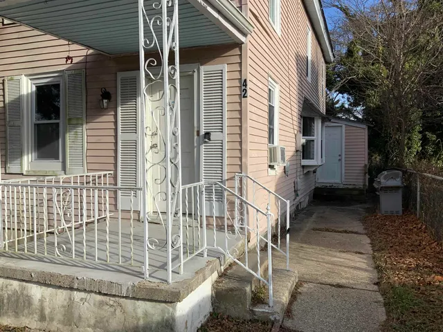 $2,200 | 42 East Greenfield Avenue, Pleasantville, NJ 08232