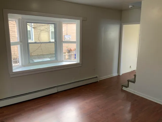 $2,200 | 42 East Greenfield Avenue, Pleasantville, NJ 08232