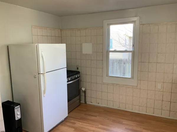 $2,050 | 42 East Greenfield Avenue, Pleasantville, NJ 08232