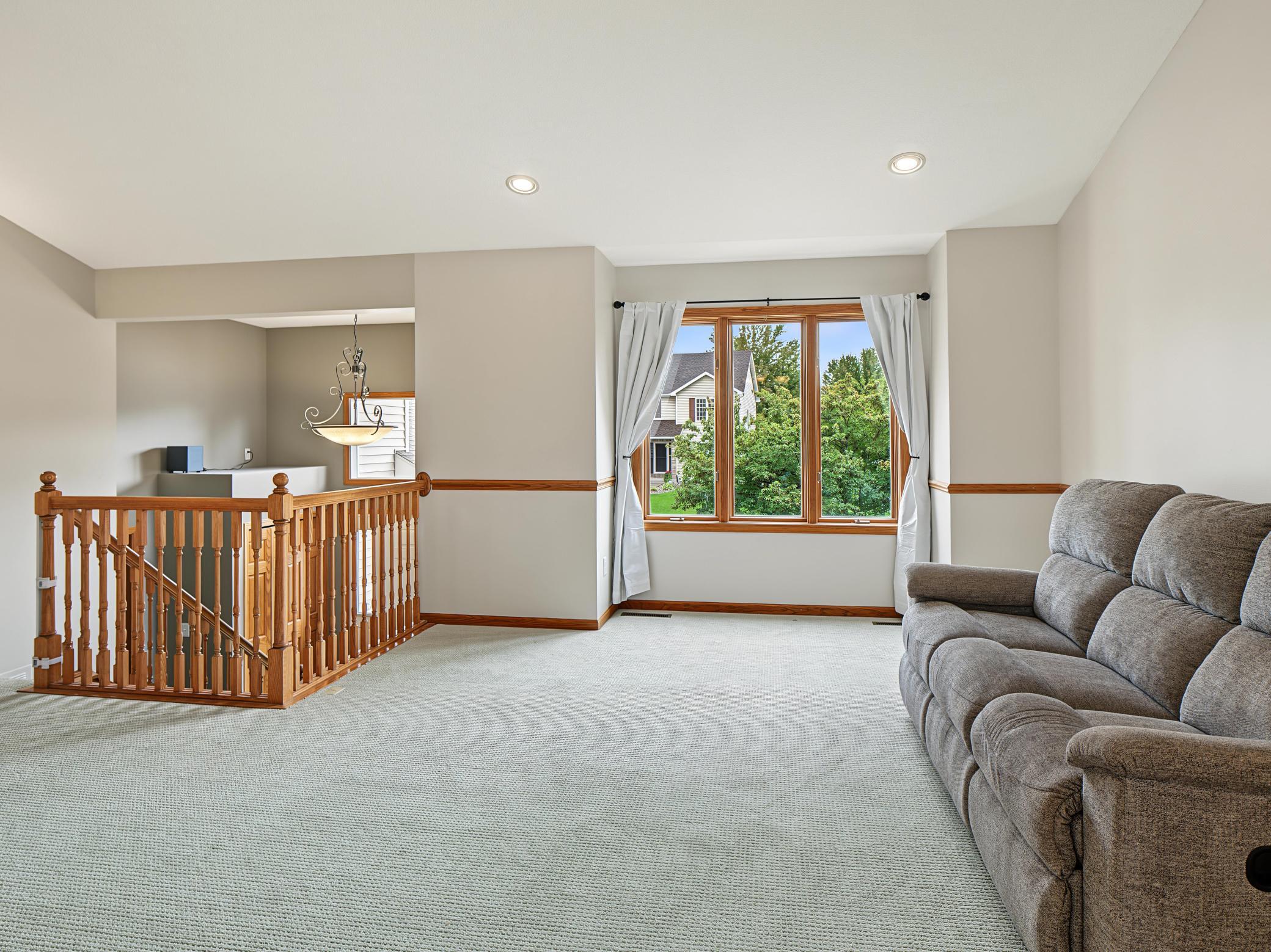 4427 Shetland Place Northwest Rochester, MN 55901 - Photo 5 of 35 Gallery Image 5