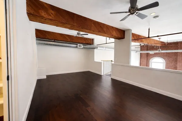 $2,400 | 10 Kearney Square, Unit 407, Lowell, MA 01852