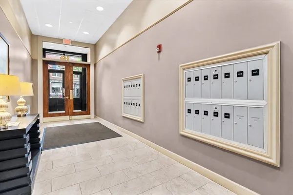 $2,400 | 10 Kearney Square, Unit 407, Lowell, MA 01852